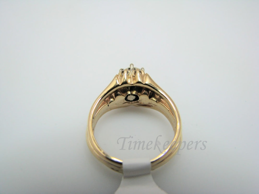 H315 Stunning Diamond 14k Yellow Gold Wedding Ring Set in Size 5.0