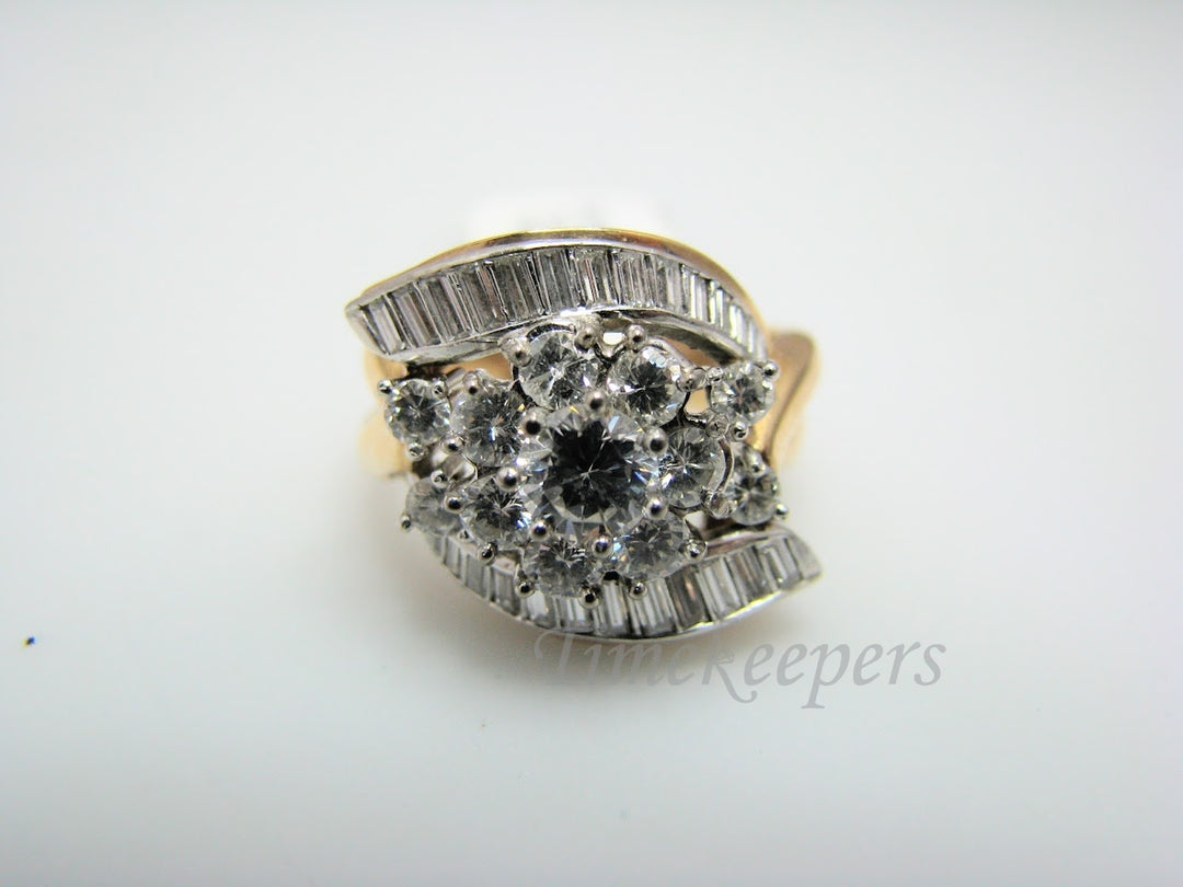 H324 Amazing Diamond 14k Yellow Gold Ring in Size 7.0