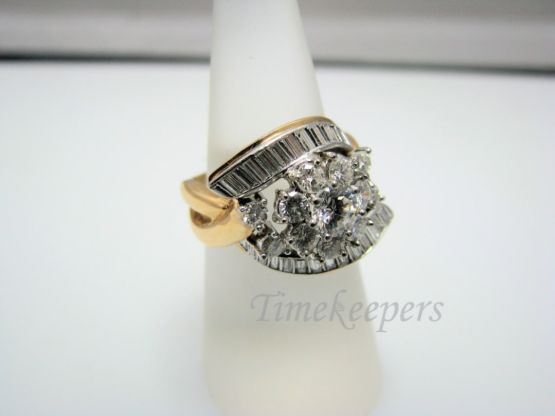 H324 Amazing Diamond 14k Yellow Gold Ring in Size 7.0