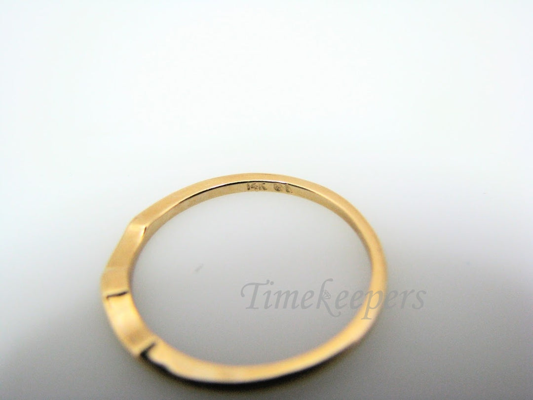 H357 Unique 14k Yellow Gold Wedding Band in Size 7