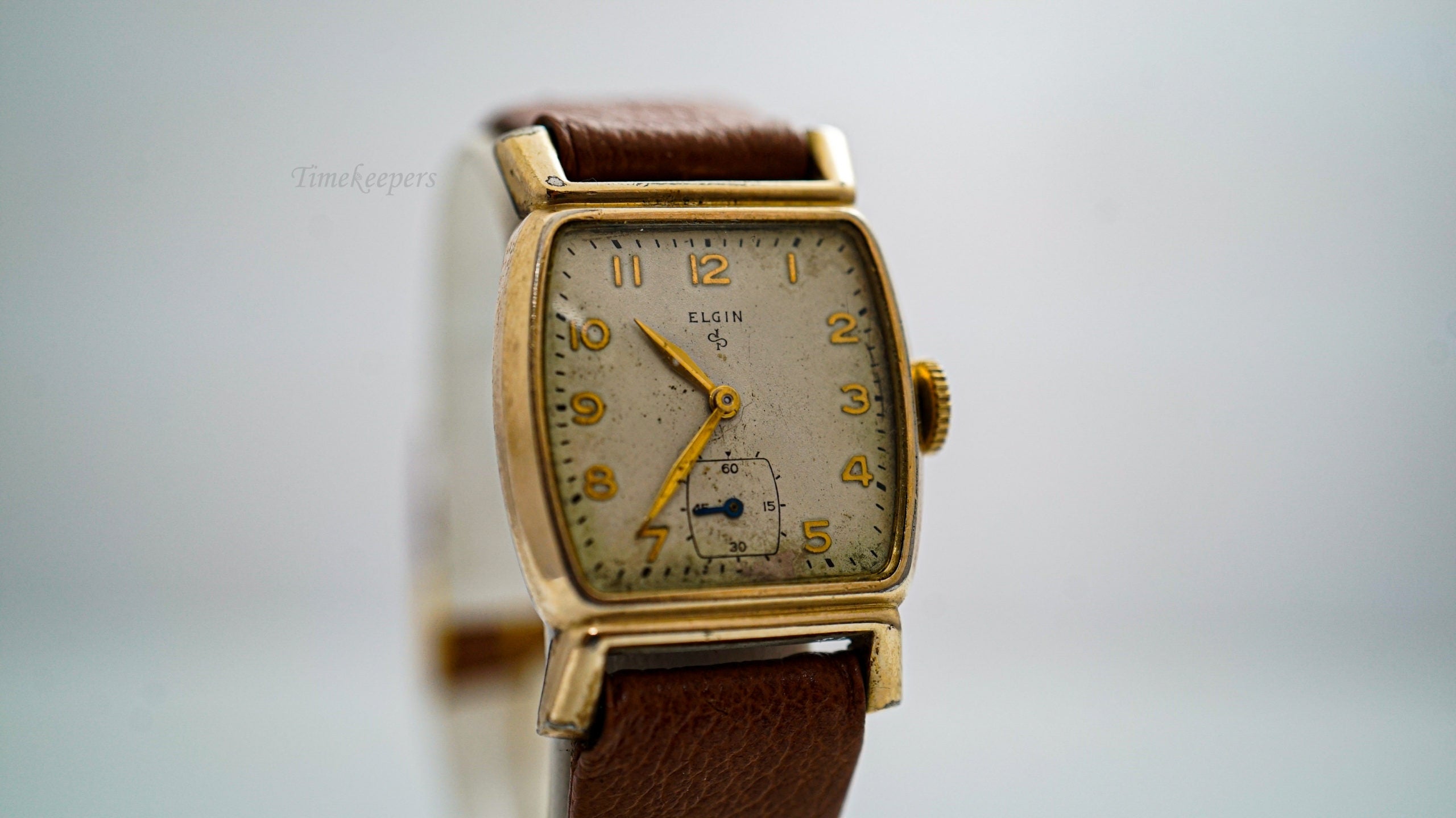 Vintage Tubular Elgin Quartz Watch | Elegant Gold-tone Women's Watch –  Vintage Radar