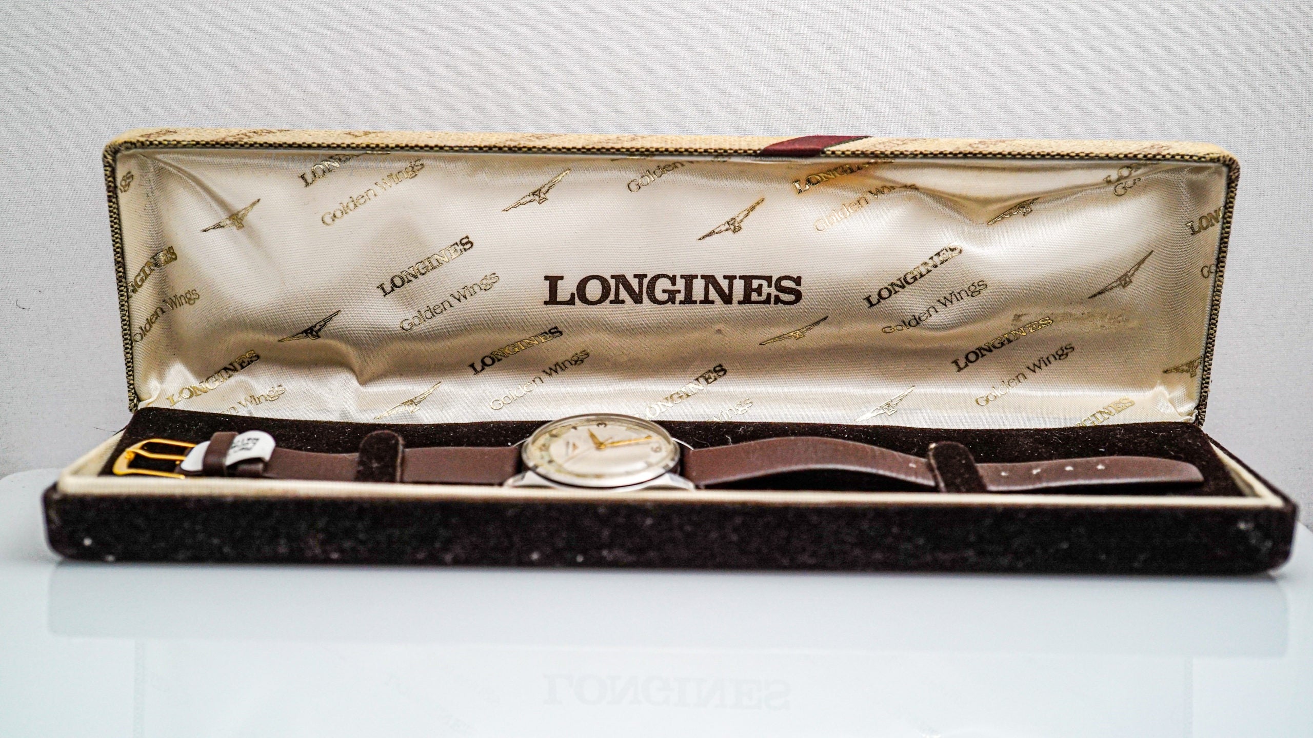 K331 Vintage Men s Longines Wristwatch