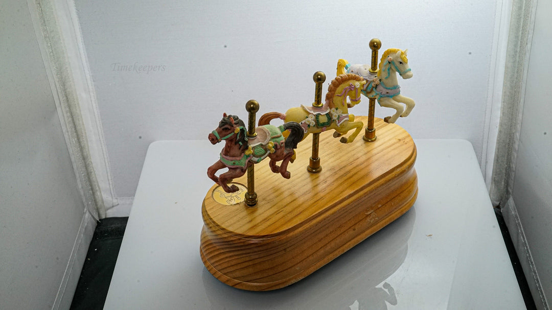 K141 Horse Music Box