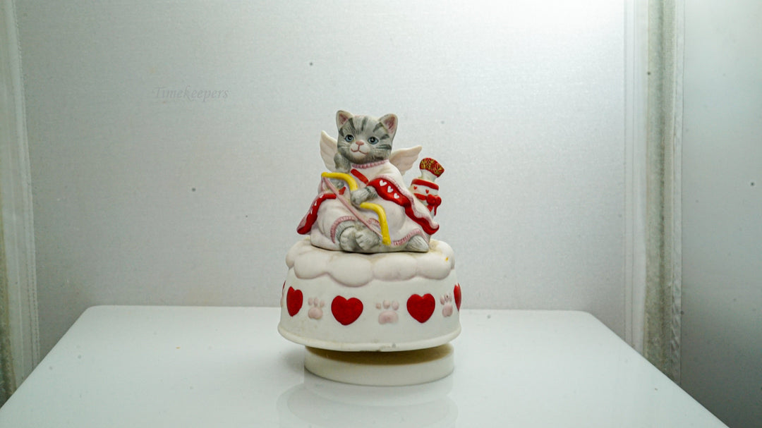 K149 Schmid Cat Music Box