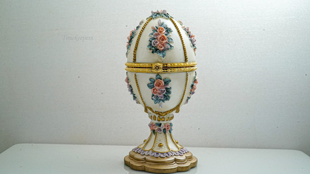 k151 Decorative Hinged Egg-Shape Trinket Box