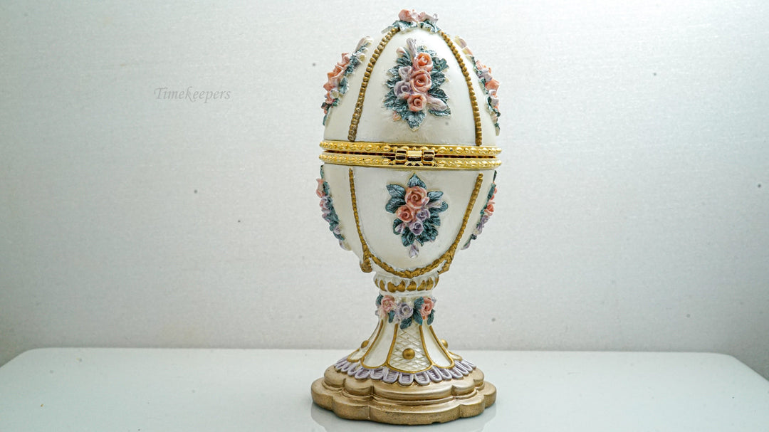 k151 Decorative Hinged Egg-Shape Trinket Box