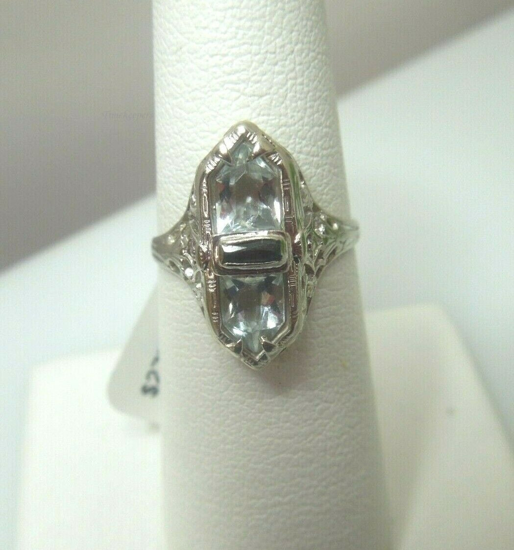 q508 Lovely 14kt White Gold Sapphire Aquamarine Ring Size 7(USA)