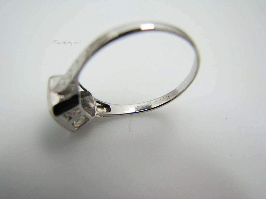 b126 Beautiful Vintage 14kt White Gold Diamond Engagement Ring