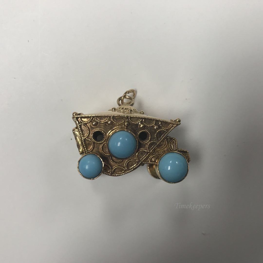 d086 Vintage Stunning 14k Yellow Gold Carriage Filigree Pendant Turquoise Garnet