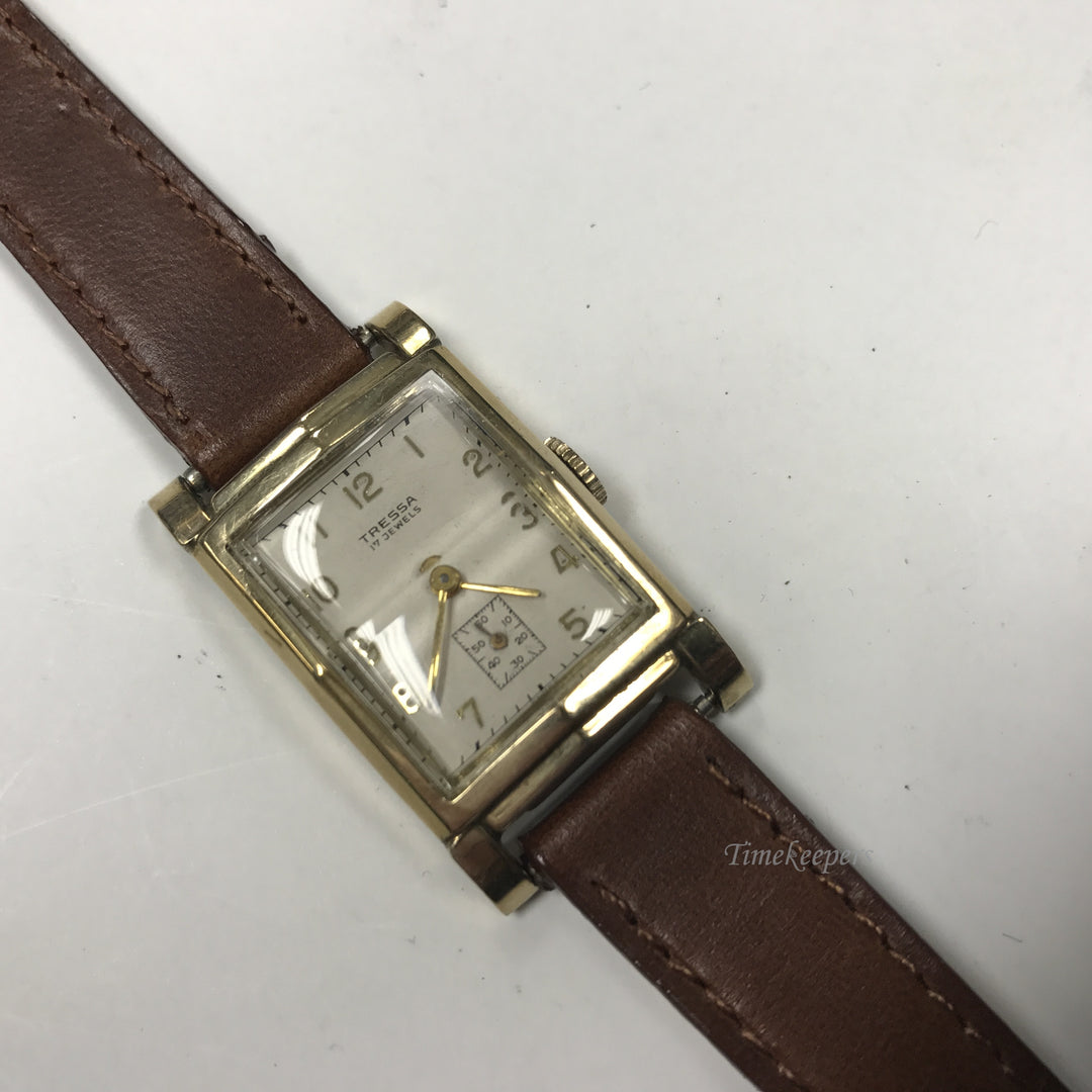 d347 Vintage Original Tressa Gold Tone Stainless Mechanical Wrist Watch 1950's