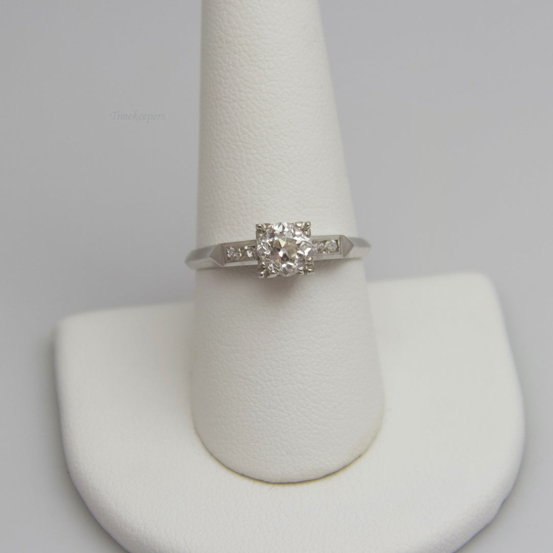 d622 Platinum Diamond Engagement Ring
