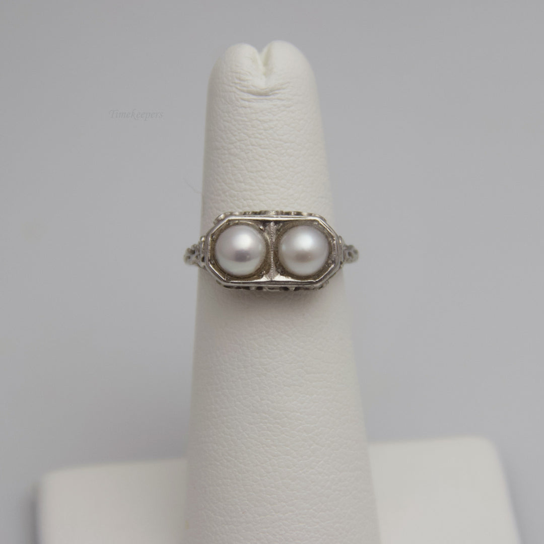 d653 Ornate 18k White Gold Pearl Ring