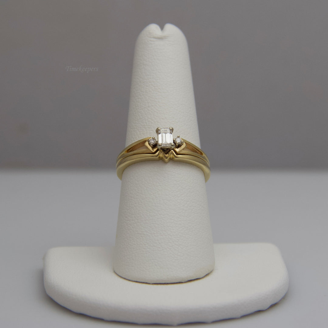 d655 Lovely 14k Yellow Gold Diamond Ring