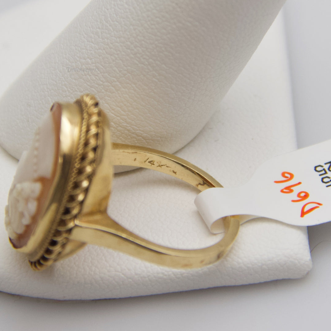 d696 Gorgeous 14k Yellow Gold Cameo Ring