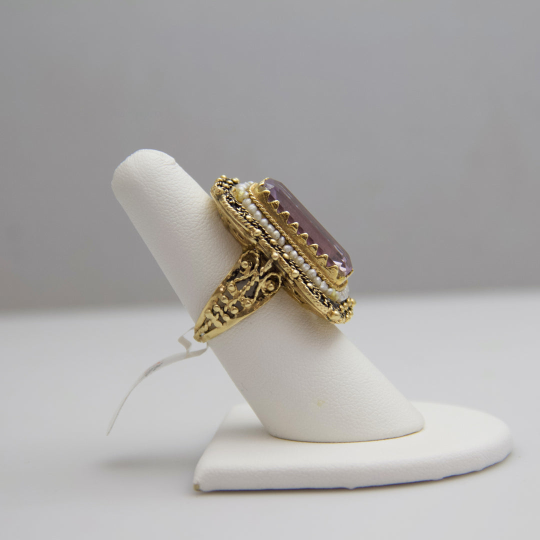 d710 Gorgeous 14k Yellow Gold Amethyst Ring