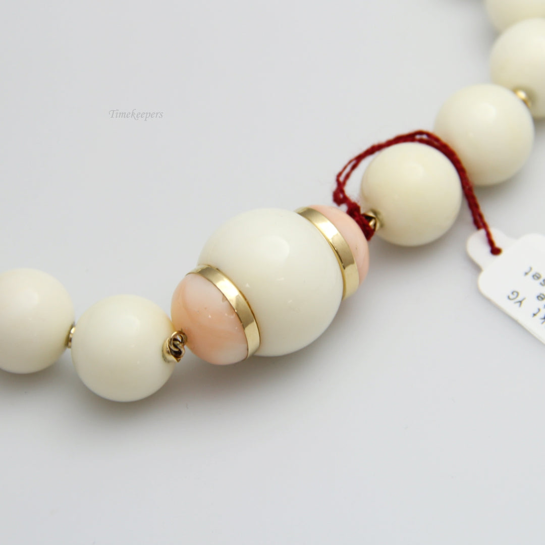 d764 Gorgeous 14k Yellow Gold White Jade &amp; Angel skin Coral Set