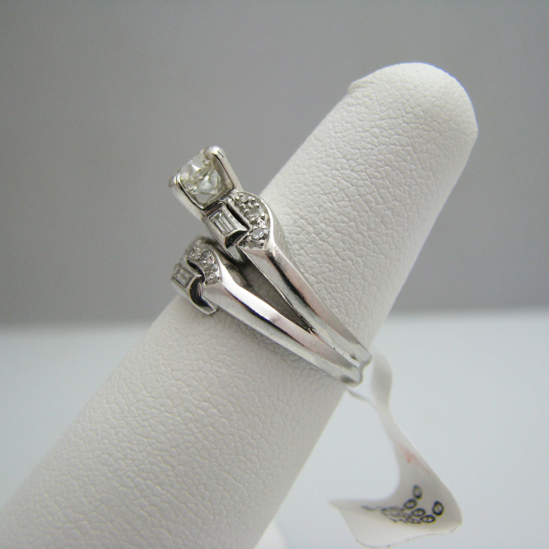 d790 Dazzling Platinum Diamond Wedding Set