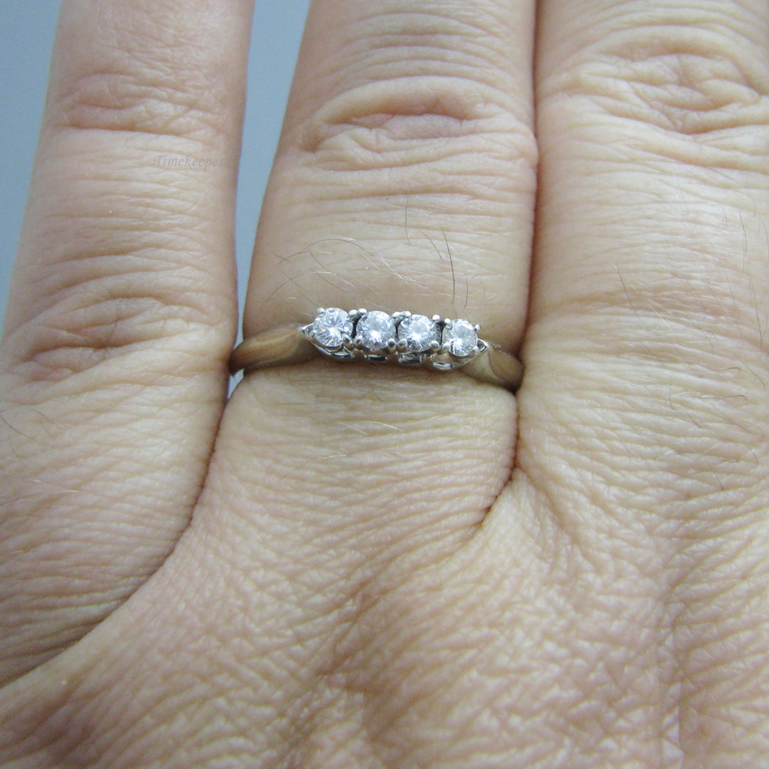 d810 Striking 14k White Gold Diamond Anniversary Band