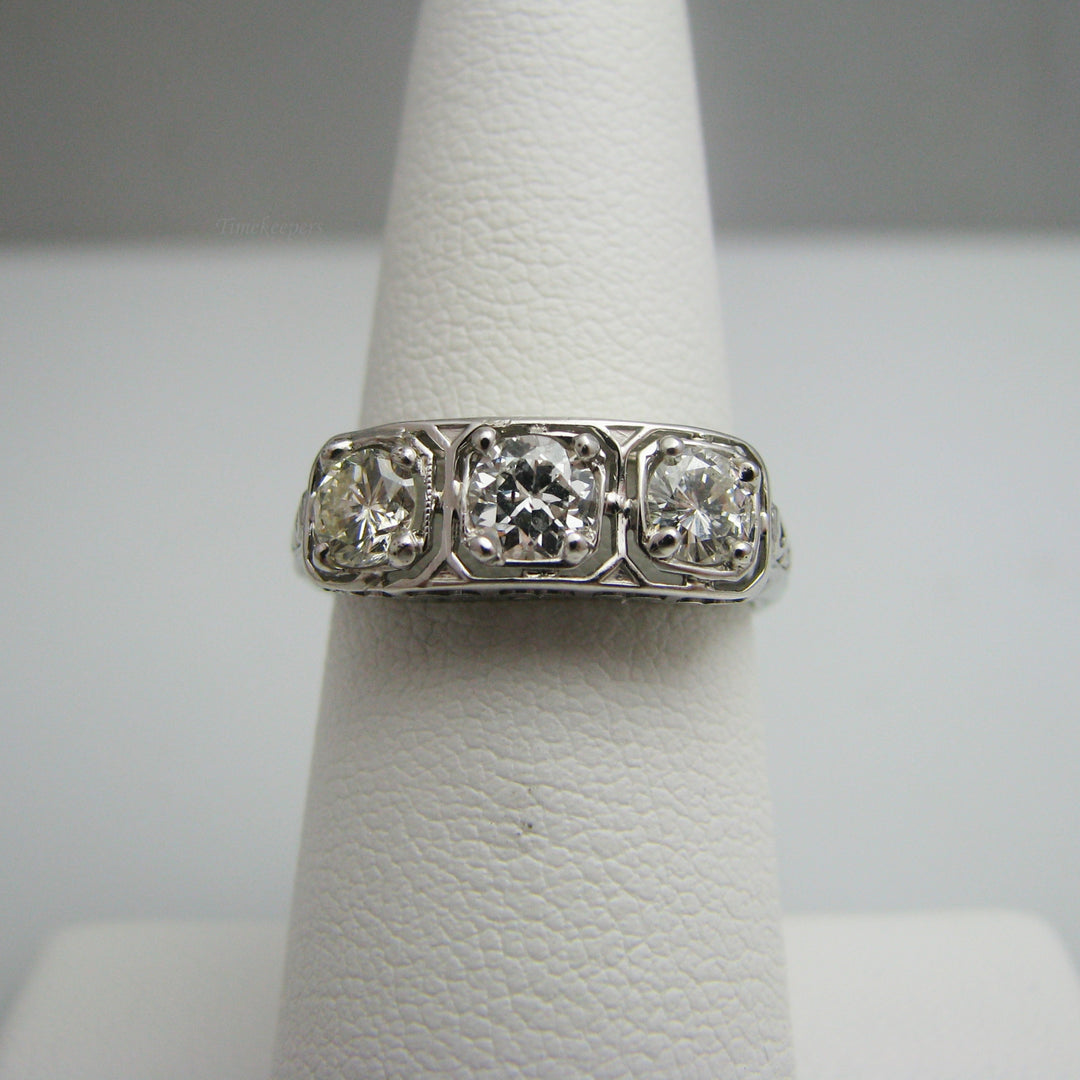 d830 18k White Gold Diamond Ring