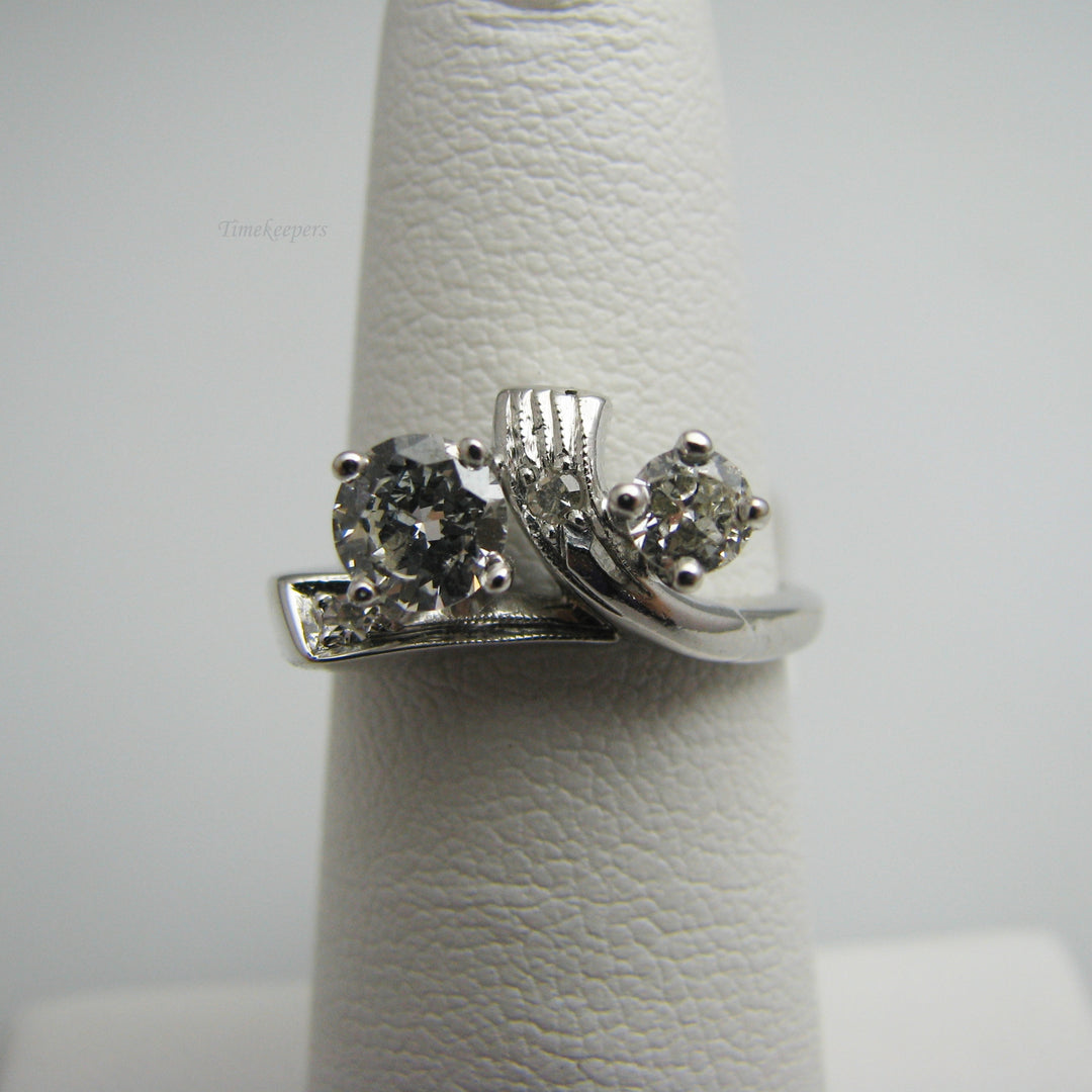 d851 Magnificent 14k White Gold Diamond Ring