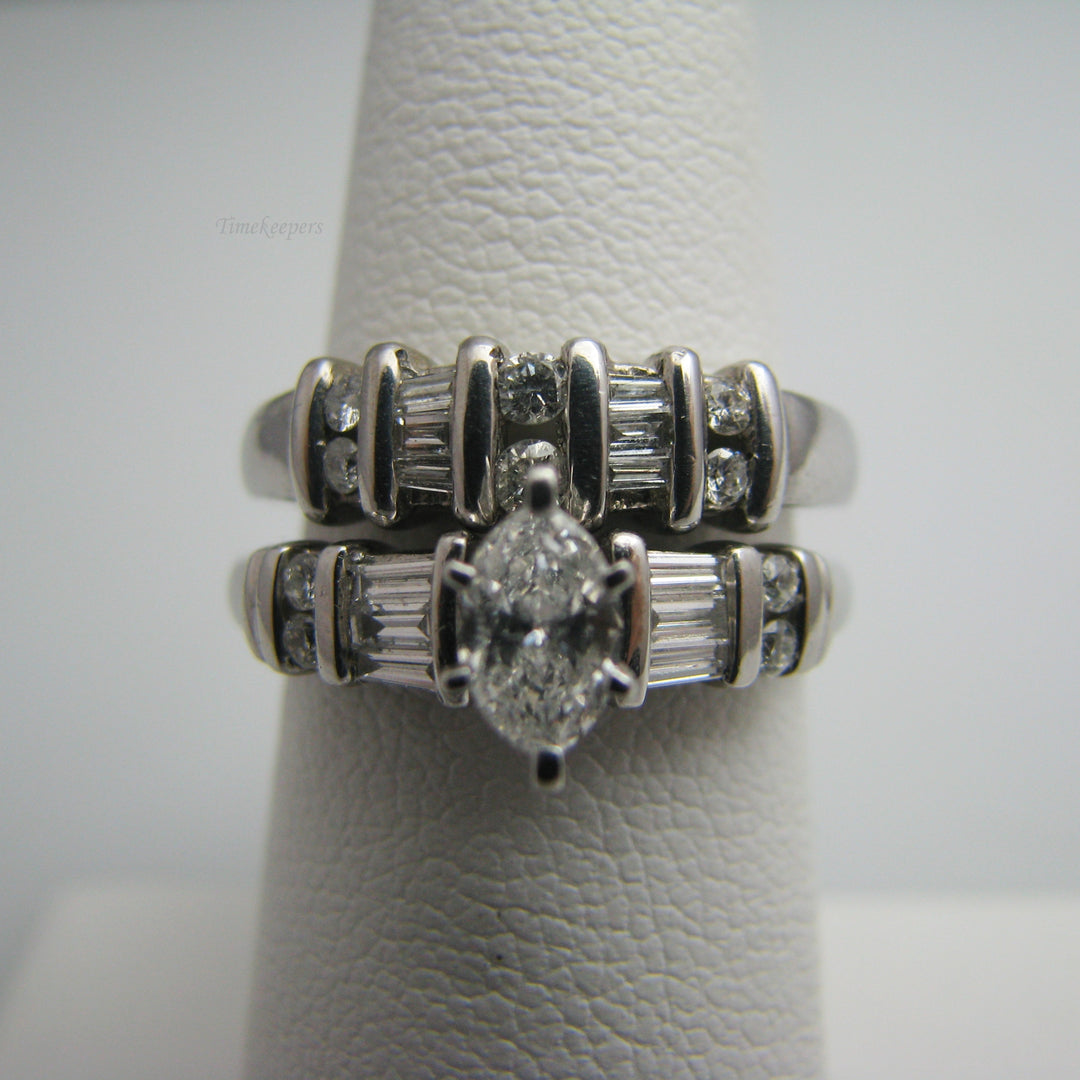 d864 Unique Platinum Diamond Wedding Ring Set