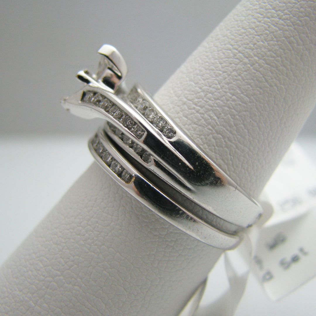 d870 Pretty 18k White Gold Diamond Wedding Set