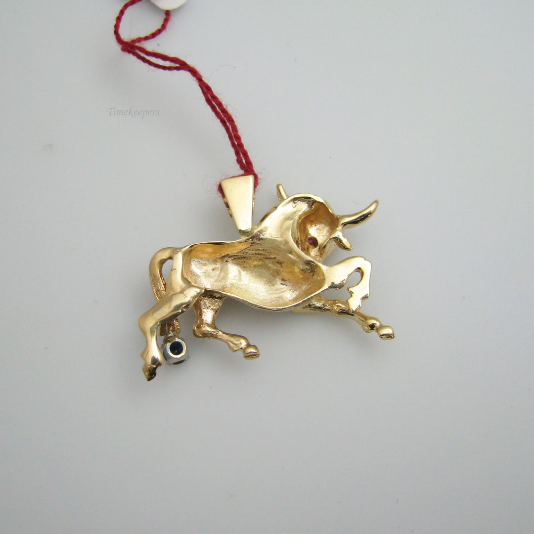 d977 Unique 14k Yellow Gold Bull Ruby &amp; Sapphire Pendant