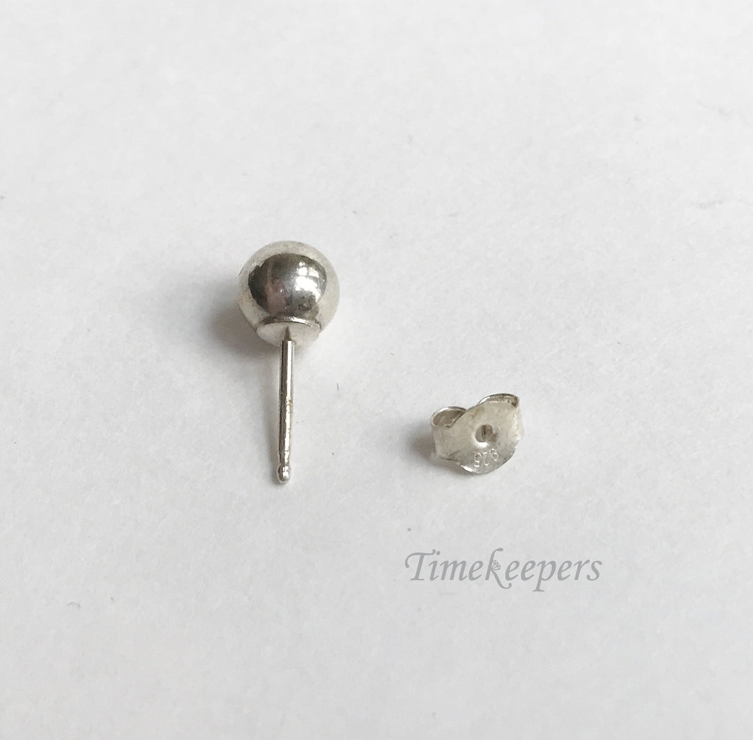 e332 Vintage Sterling Silver Ball Post Earrings