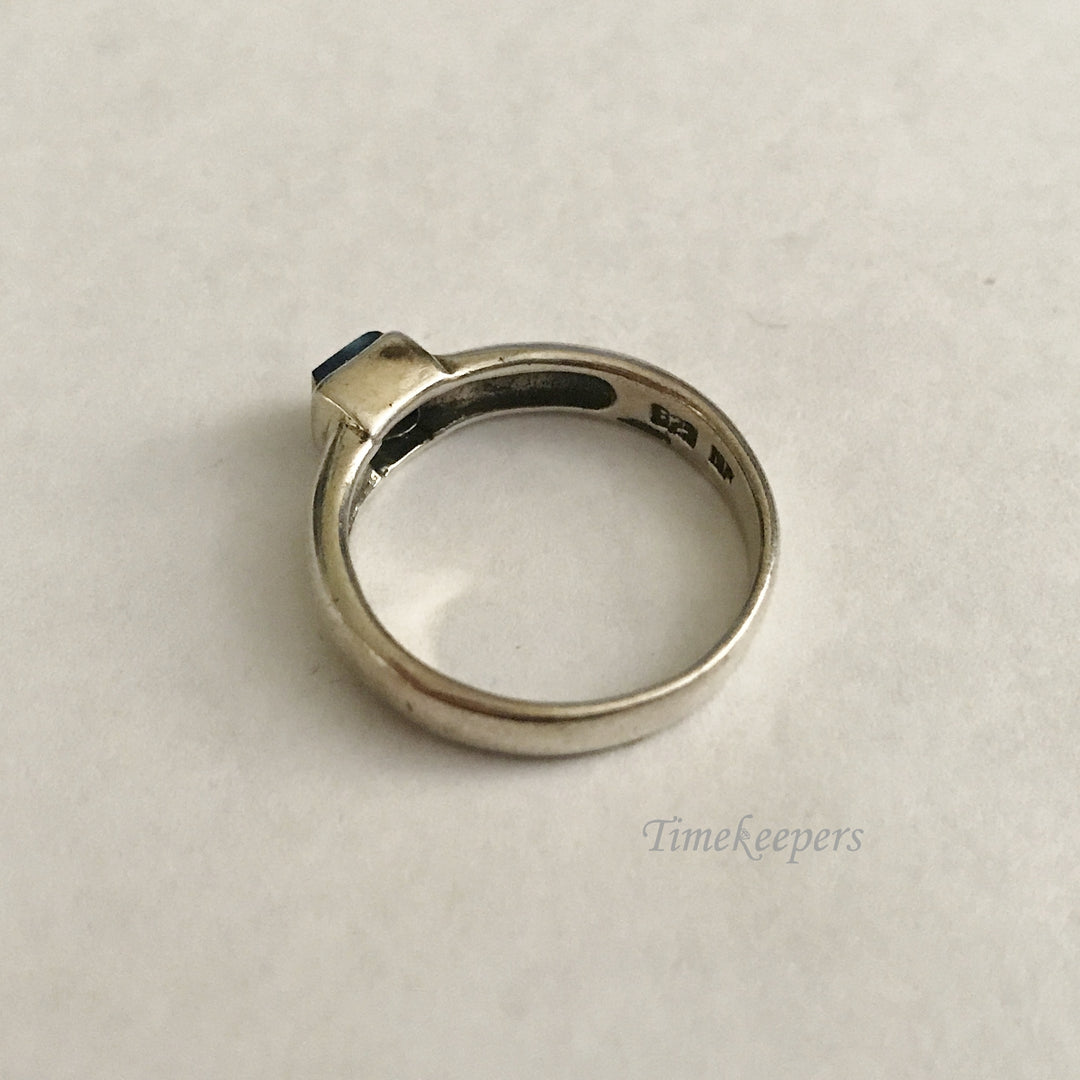 e433 Vintage Sterling Silver Black Stone Ring Size 8.25