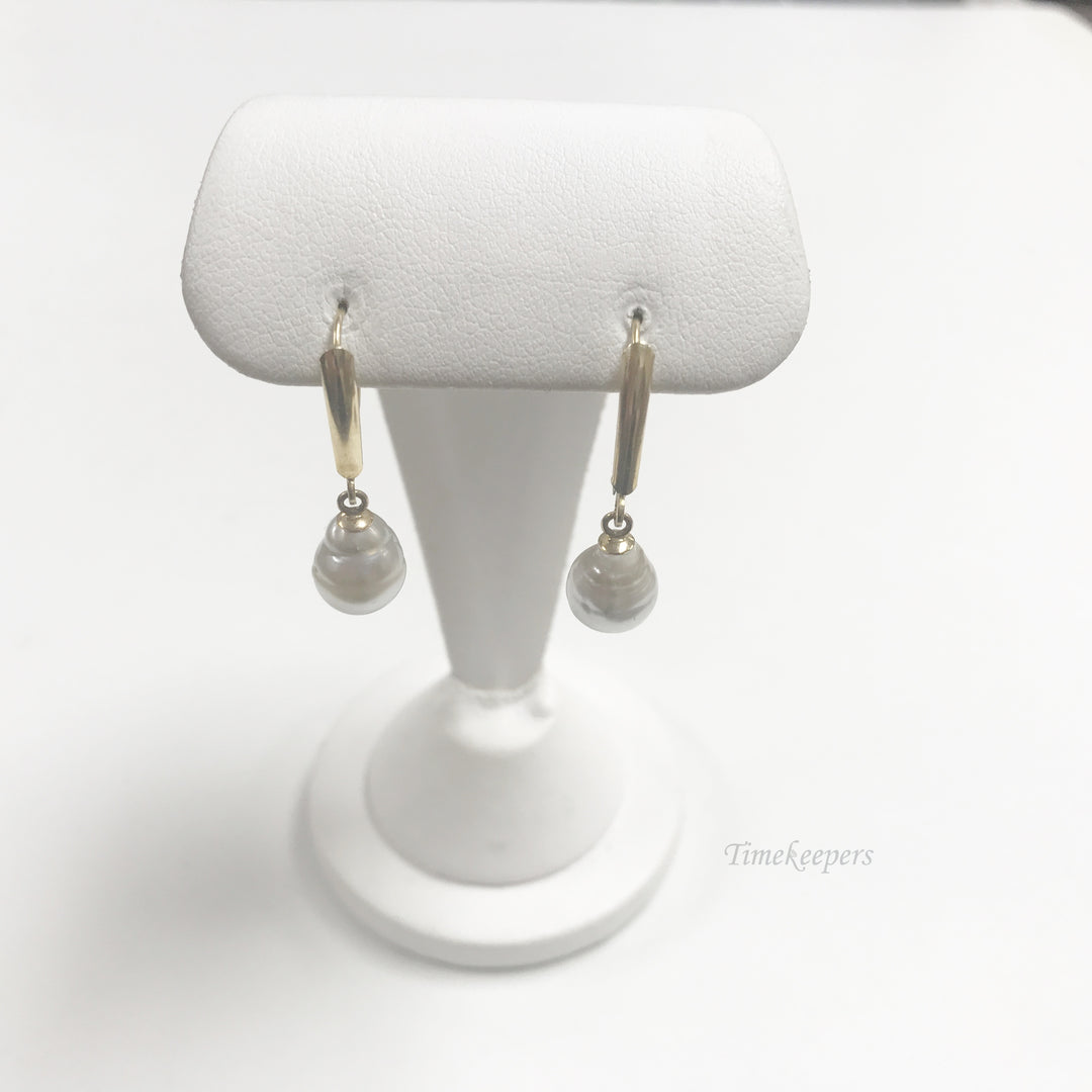 e857 Vintage 14K Yellow Gold Pear Shape Pearl Hoop Earrings