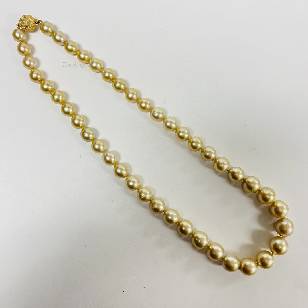 f688 Vintage Amamis Graduated Pearls 18" long Necklace 18L Yellow Gold Clasp