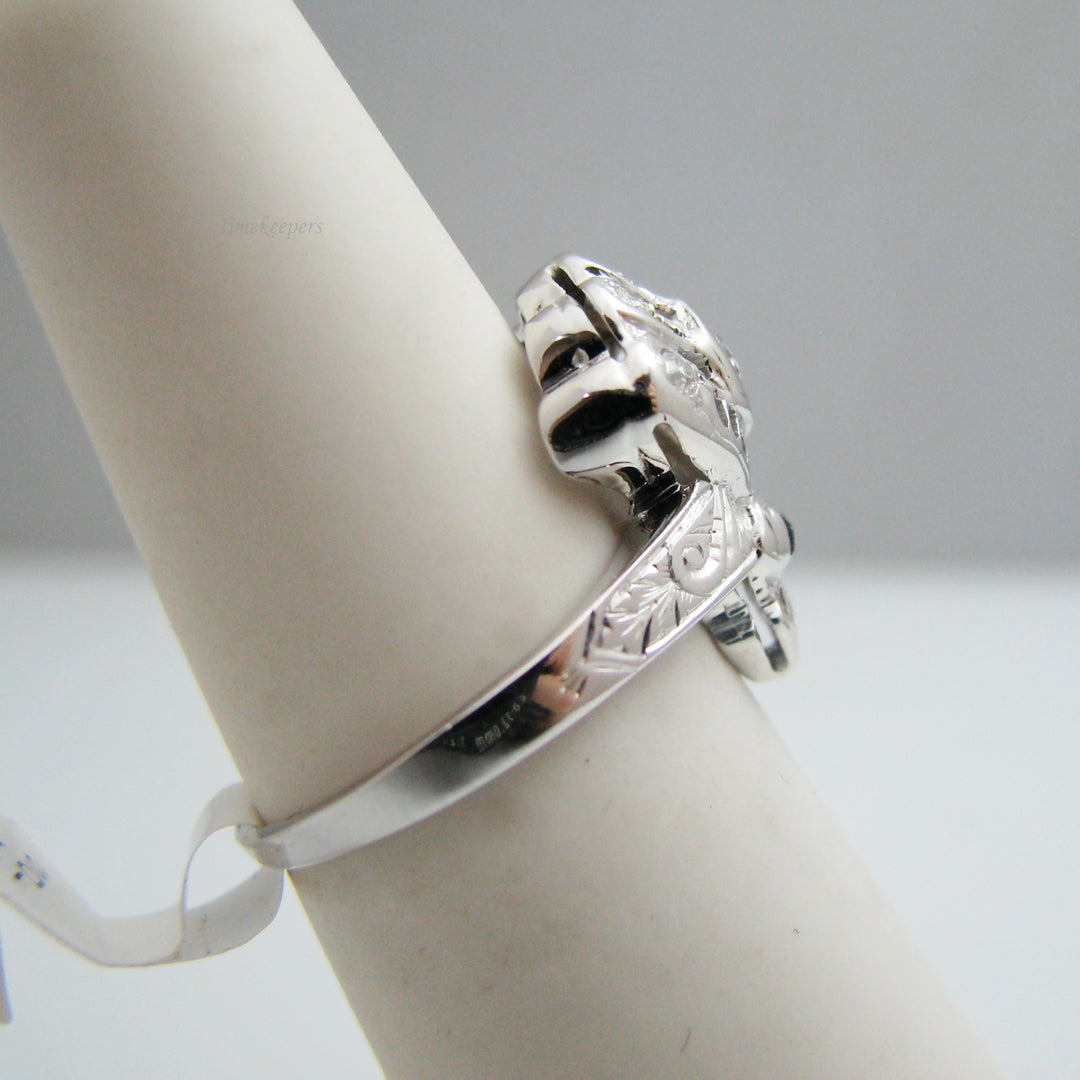 g005 Elegant 14k White Gold Diamond Ring