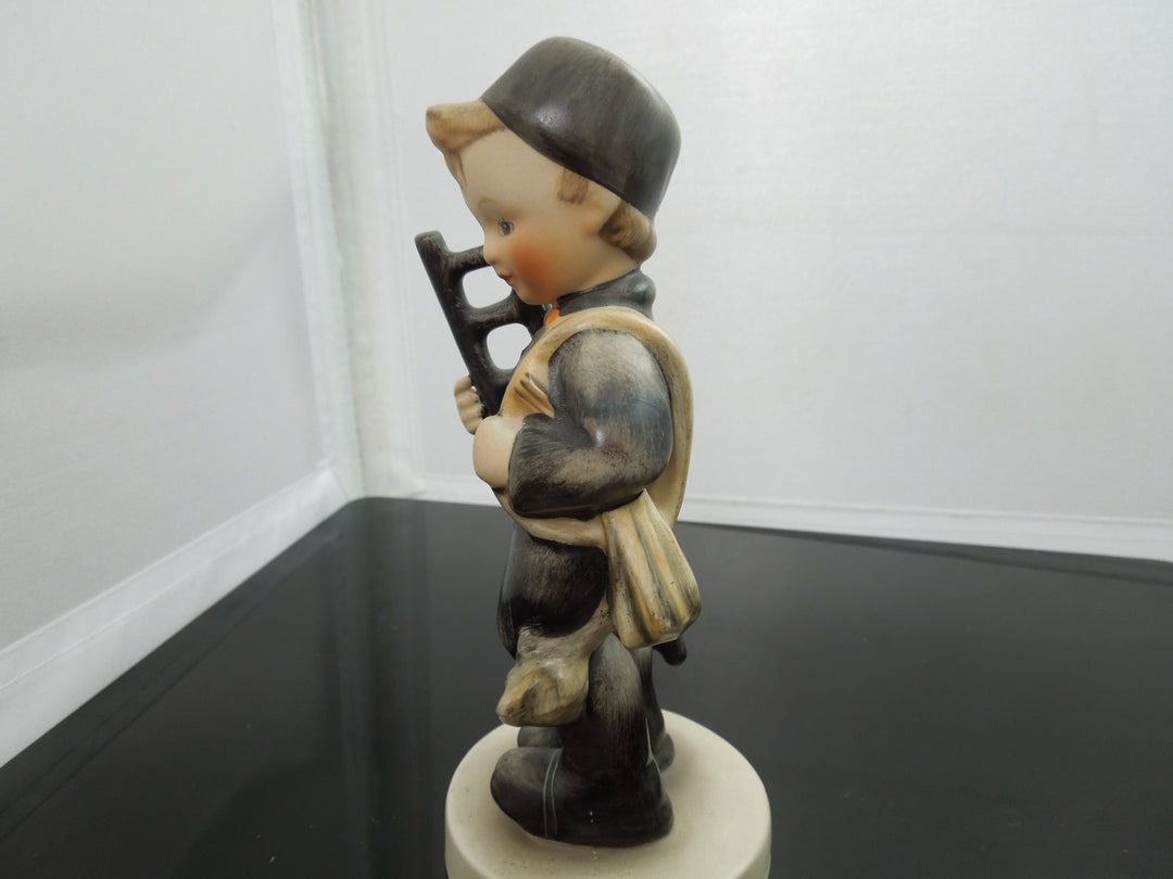 g432 Collectable Hummel Goebel Figurine Boy with Rope &amp; Ladder