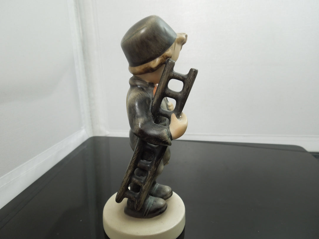 g432 Collectable Hummel Goebel Figurine Boy with Rope &amp; Ladder