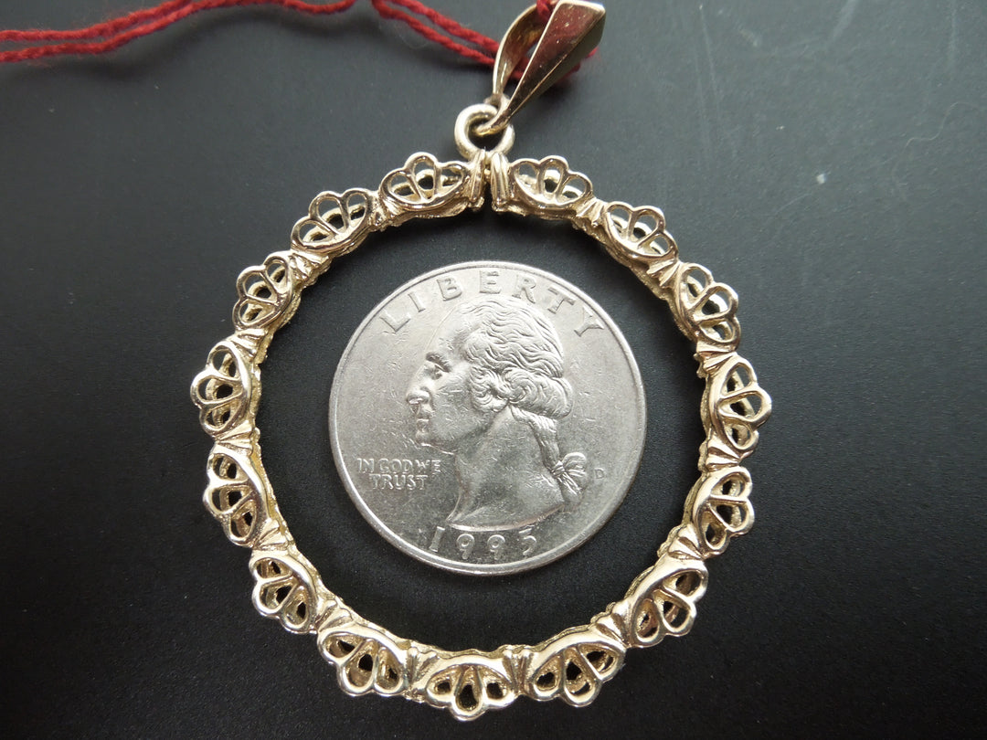 g441 Beautiful 14kt Yellow Gold Coin Bezel with Bail