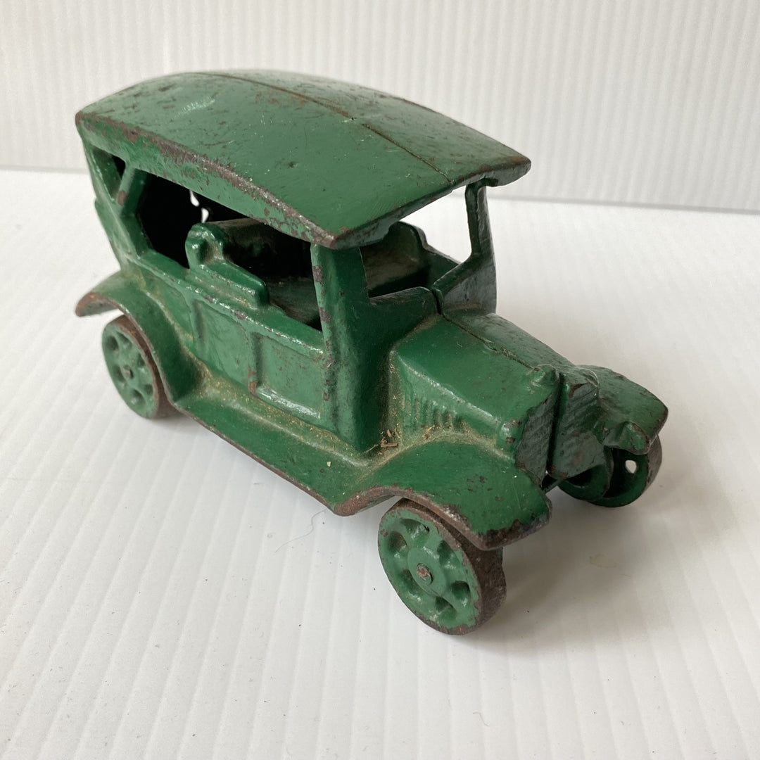 m105 Vintage Collectible Figurine Cast Iron Car Green Paint Rolling Wheels