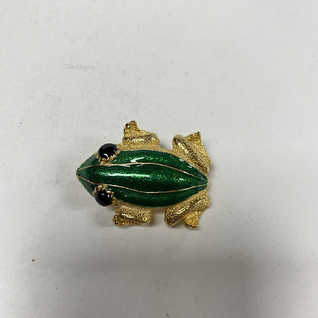 m230 Vintage Gold Tone Green Enamel Frog Brooch Lapel Pin