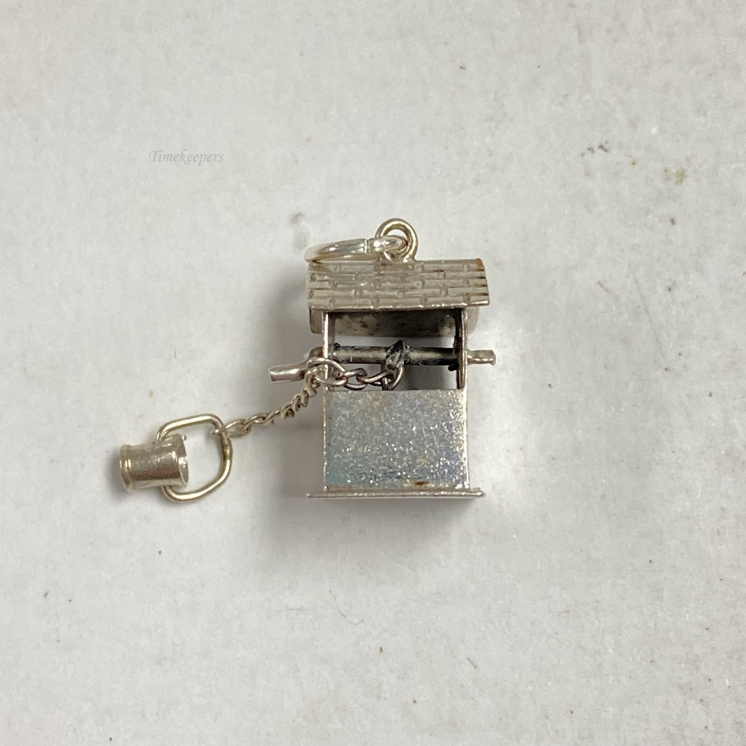 m300 Vintage Sterling Silver Mini Water Well with a Bucket Charm Pendant