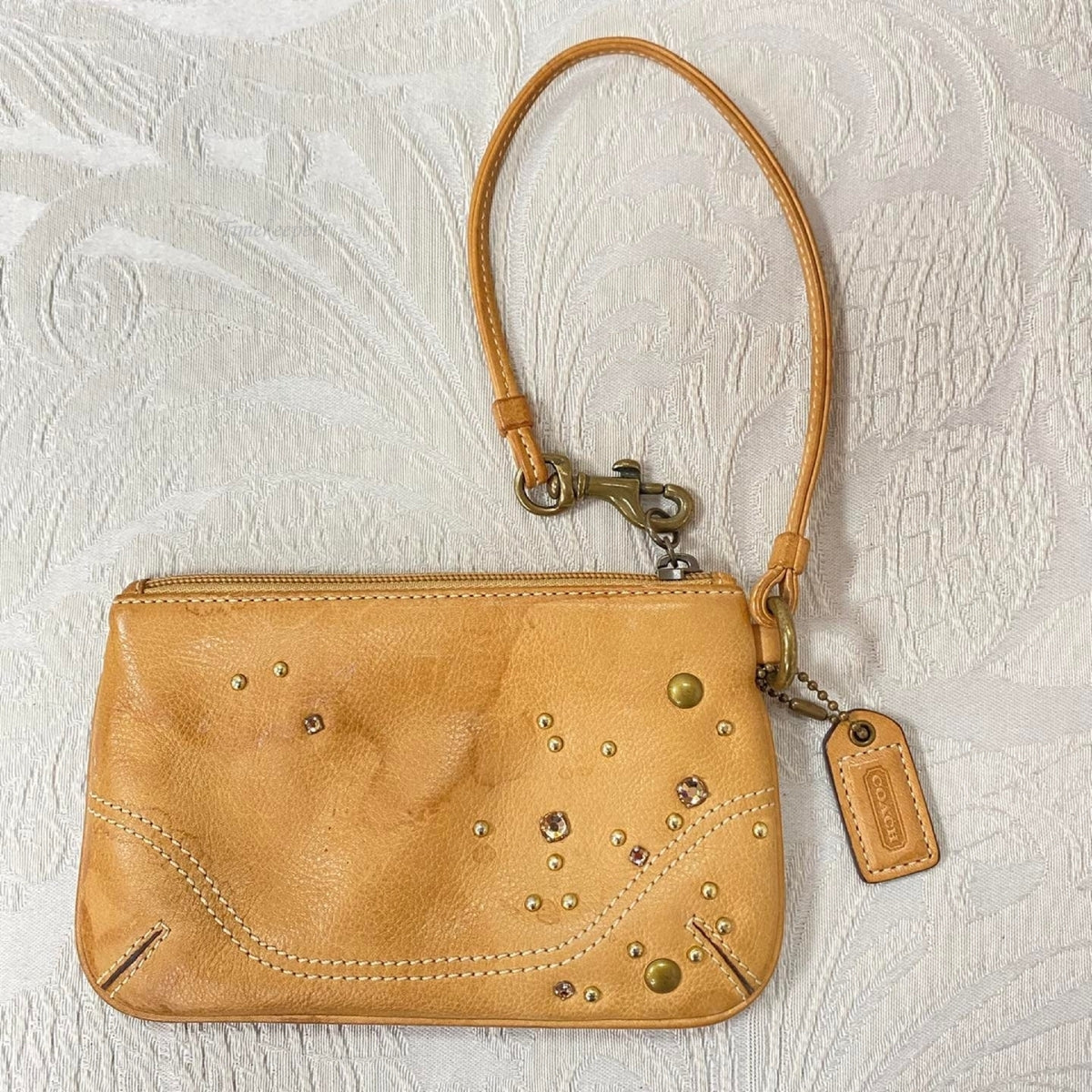 Coach mini wristlet online