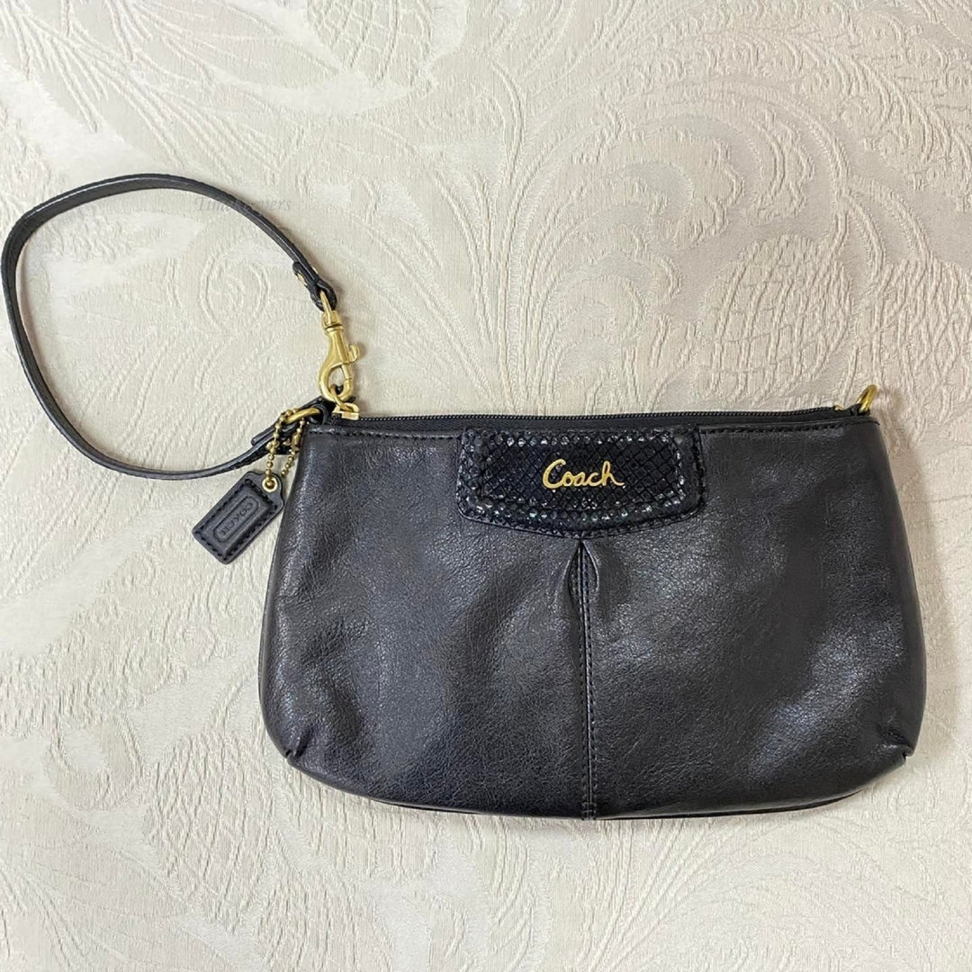 COACH 'wristlet Small' Pouch in Black