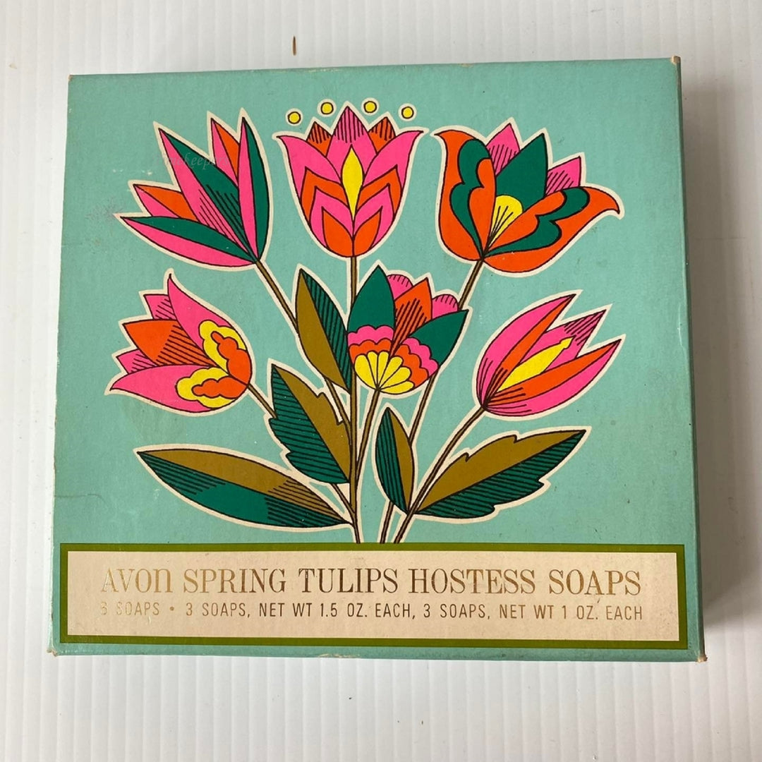 m492 Vintage Avon Collectible Spring Tulips Hostess Soaps Set of 6