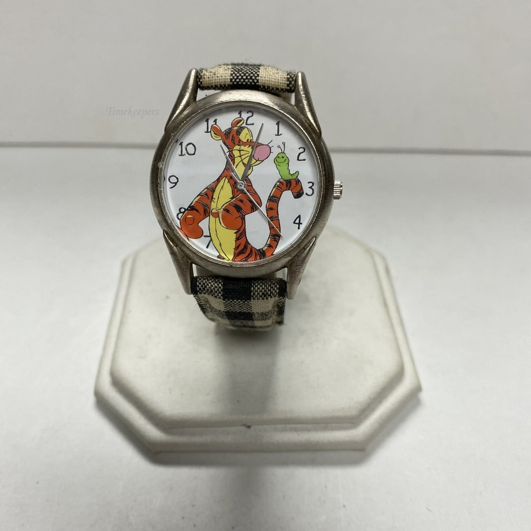 m509 Vintage Stainless Steel Timex Water Resistant Tiger Unisex Wrist Watch