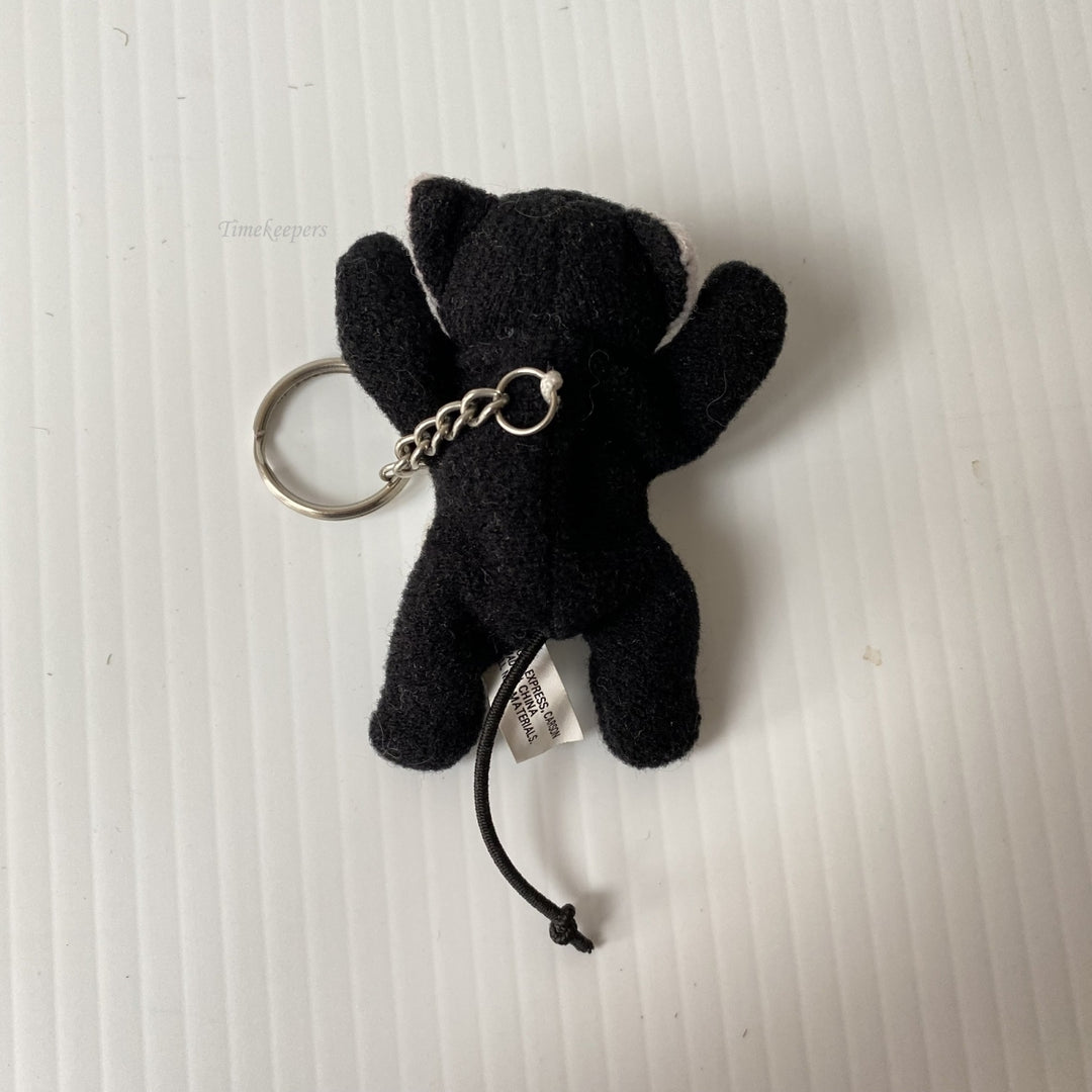 m566 Vintage Stuffed Animal Black Cat Key Ring Collectible Toy