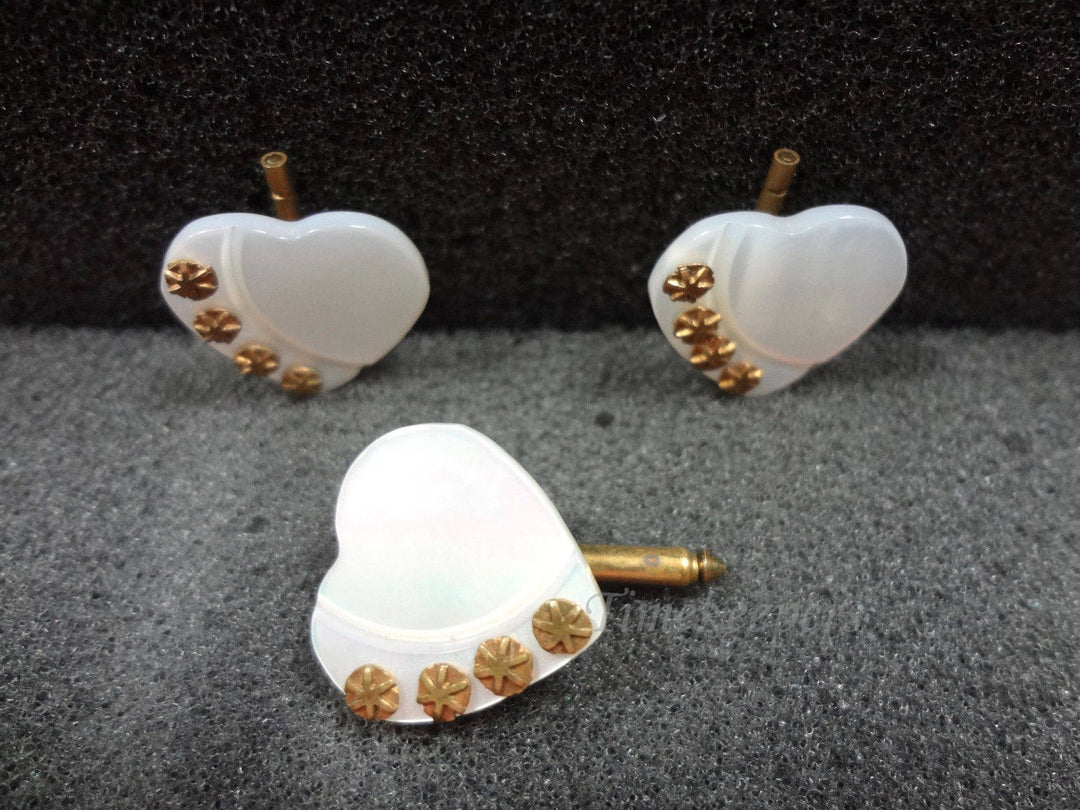 a909 Vintage Heart Shaped Shirt Studs Mother of Pearl