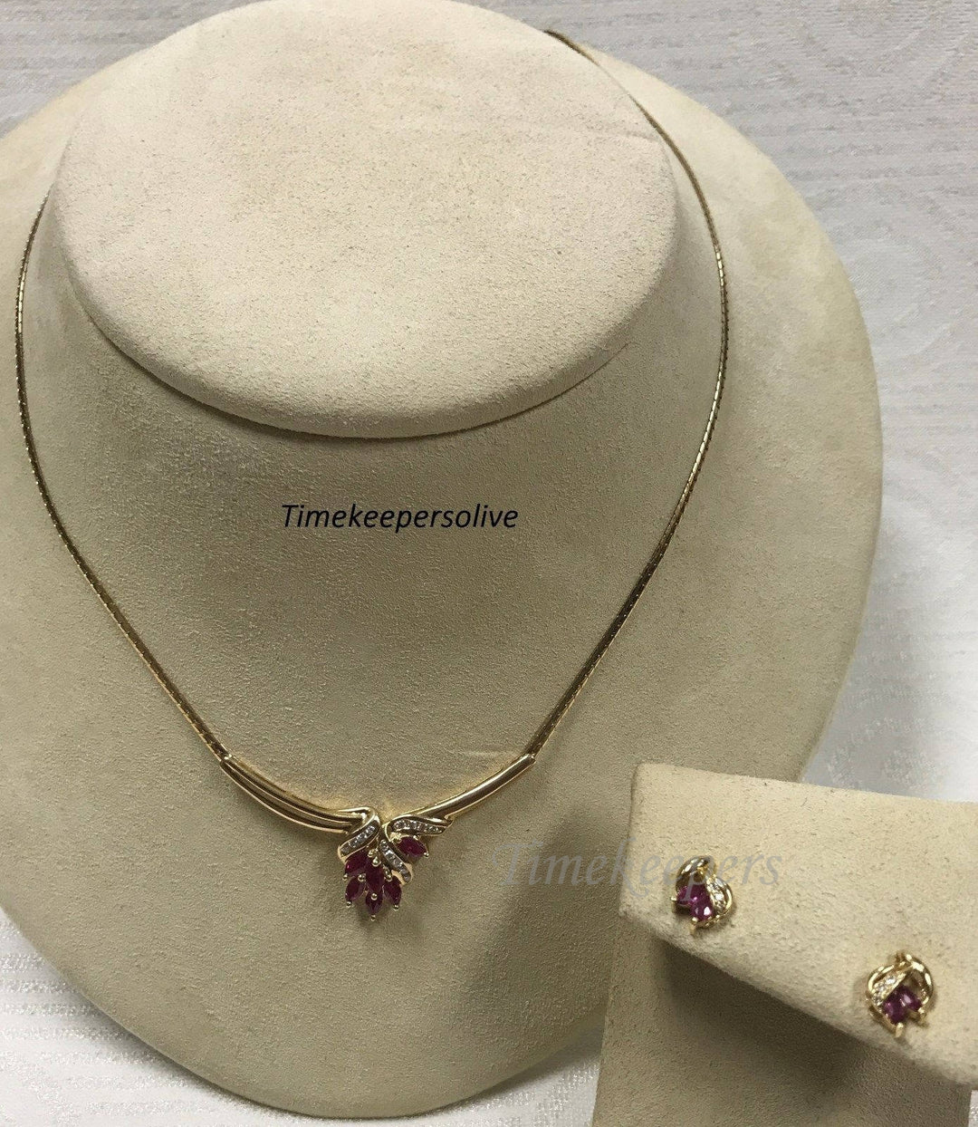 a1041 Elegant Vintage 14K Gold Rose Ruby Diamonds Earrings & 16" Snake Necklace Set