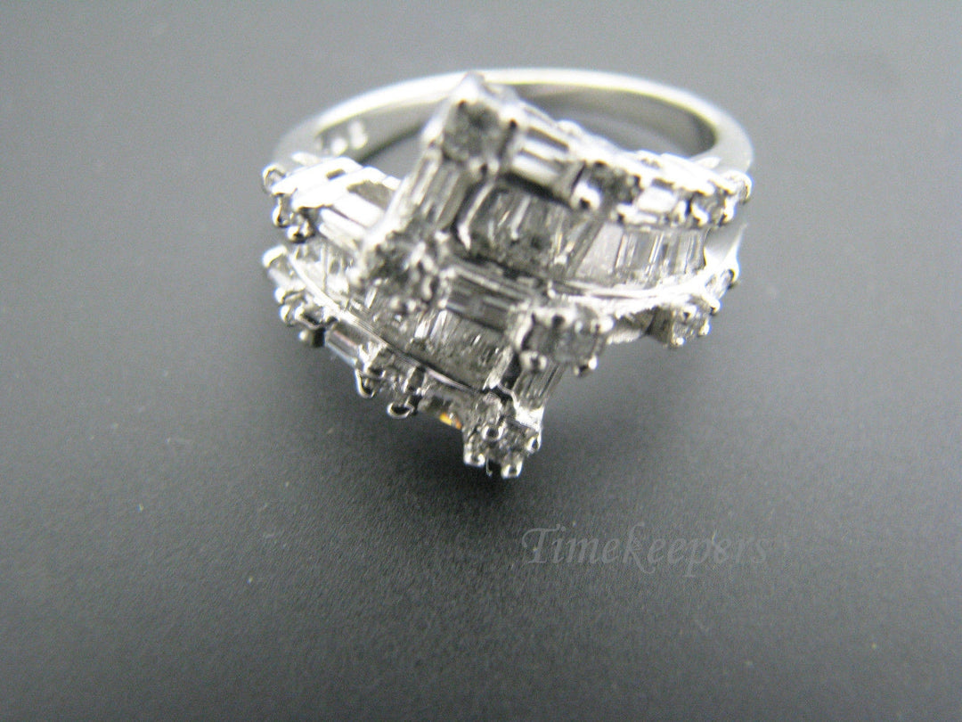 a352 Beautiful Diamond By-Pass Ring in 14k White Gold with Baguettes Band Size 7