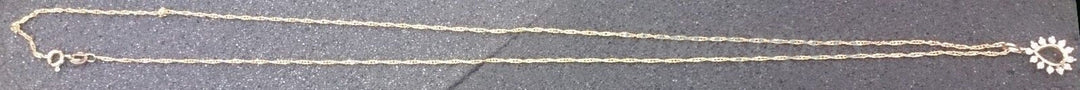 c666 Beautiful 14k Yellow Gold Necklace with 12 Brilliant Diamonds