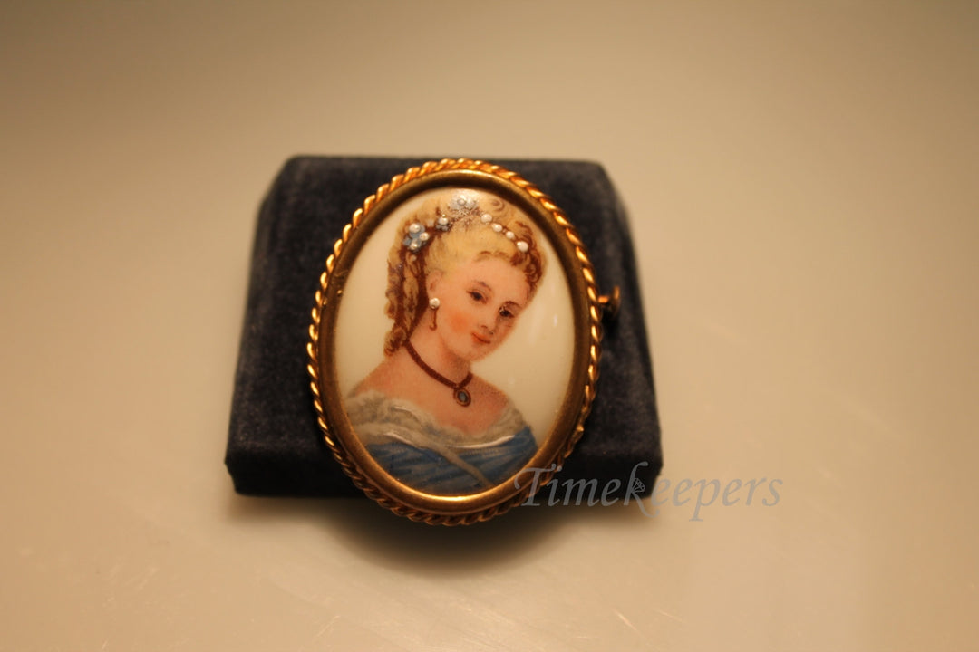 a698 Beautiful Hand Painted Portrait on Porcelain Brooch