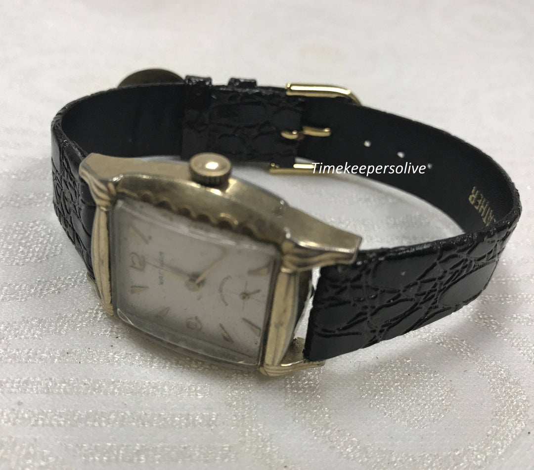 a034 Vintage Original Waltham Swiss Shock Protecte 17J Elegant Mechanical Wrist Watch