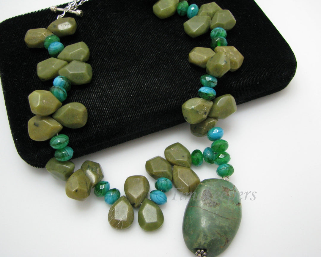 c346 Unique Beaded Green Stone Necklace with Sterling Silver Clasp
